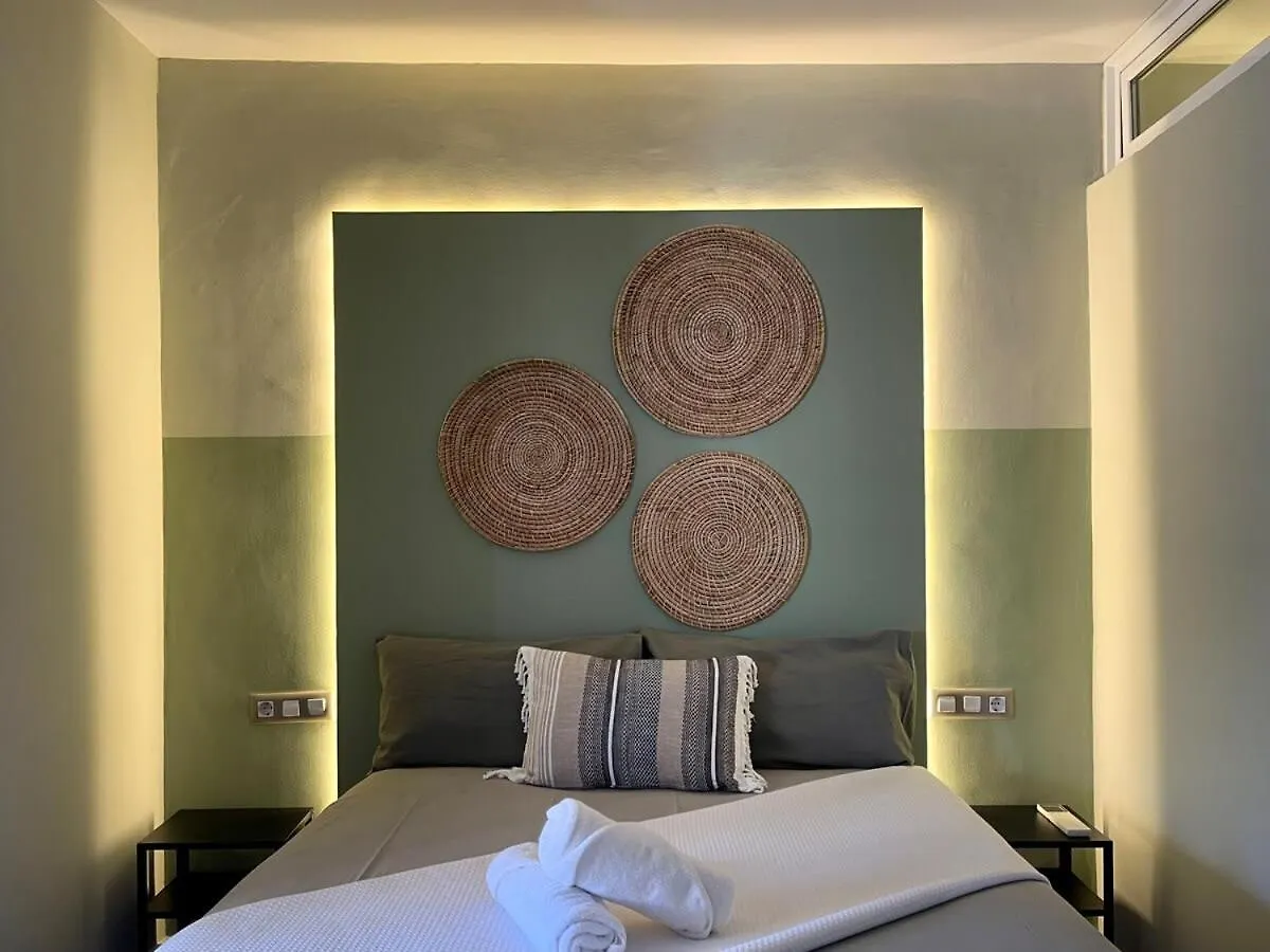 Plaza Catalunya Recently Renovated 5Bd-4Bth Apartment Barcelona 0*,